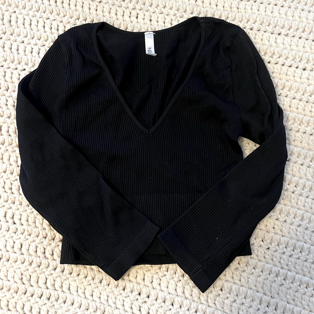 Niki Biki Black Ribbed Compression V-neck Crop Top (OS)